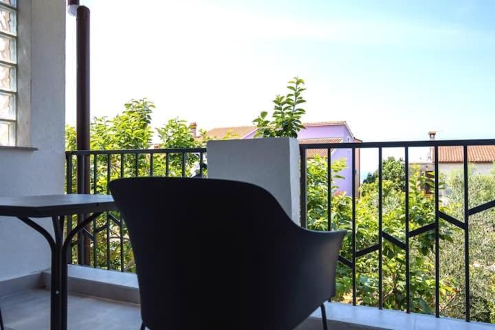 Flora Relax House, Free Parking Villa Peroj Exterior photo